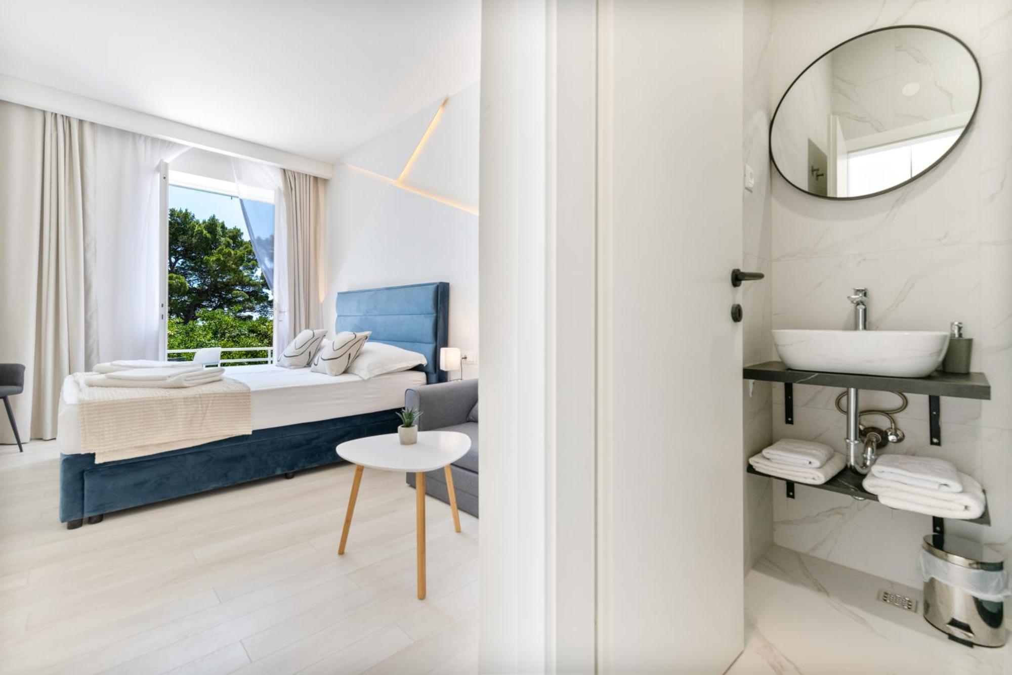 Aurora Beachfront Luxury Rooms&Suites 布雷拉 外观 照片