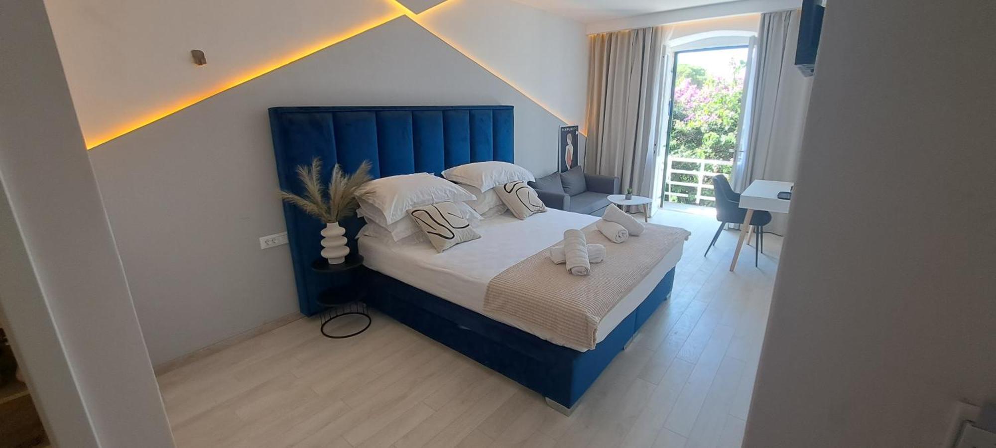 Aurora Beachfront Luxury Rooms&Suites 布雷拉 外观 照片