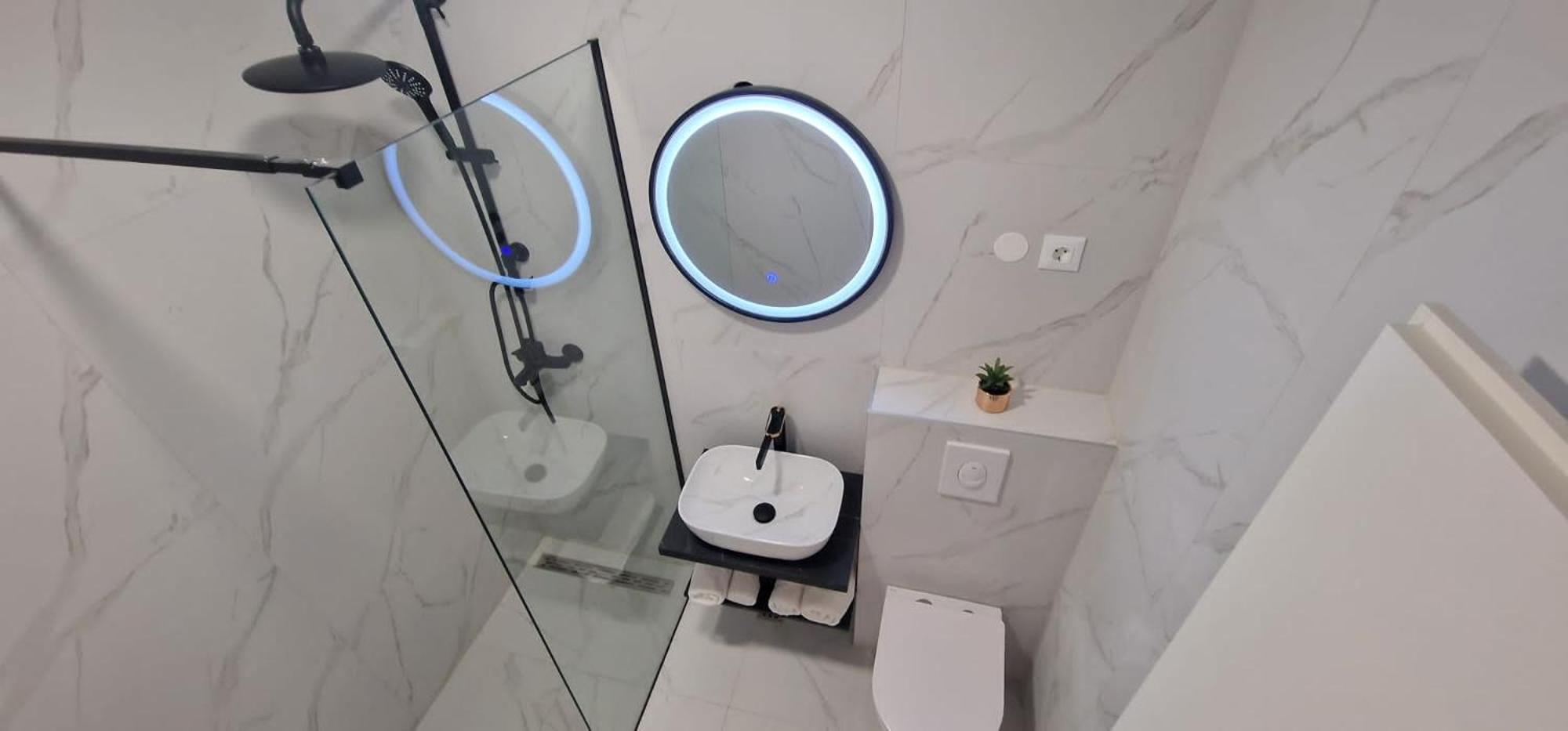 Aurora Beachfront Luxury Rooms&Suites 布雷拉 外观 照片
