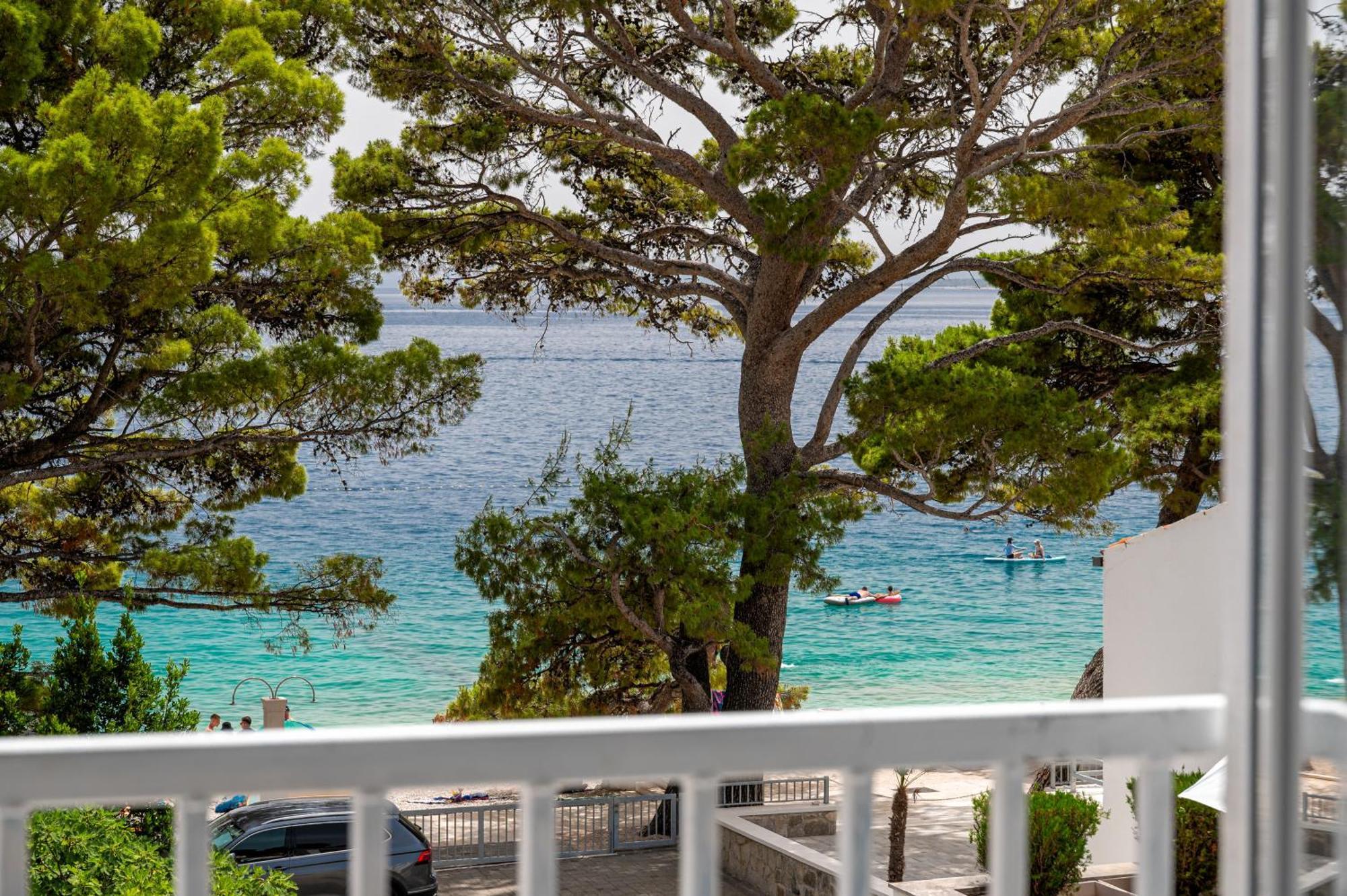 Aurora Beachfront Luxury Rooms&Suites 布雷拉 外观 照片